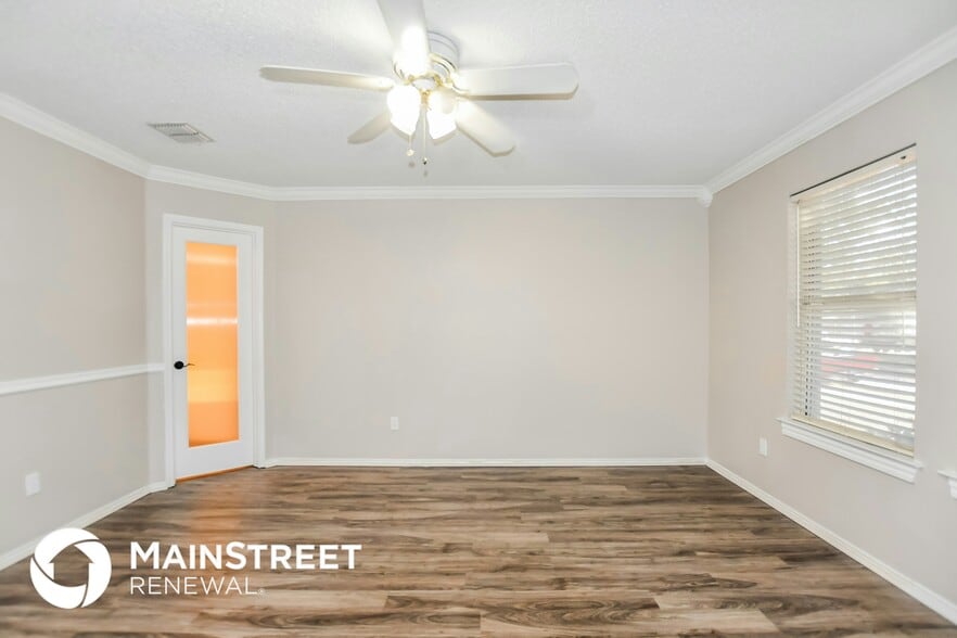 Building Photo - 1202 Starpoint Ln