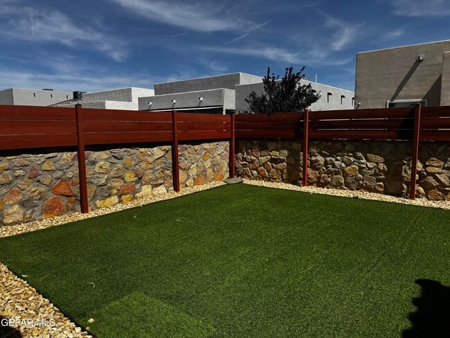 Building Photo - 12357 Desert Dove Ave