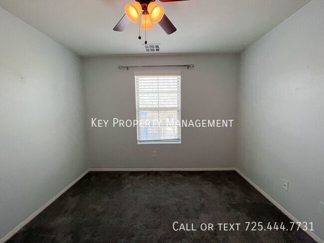 Building Photo - 2 STORY 3 BEDROOM 2.5 BATH + LOFT HOME IN ...