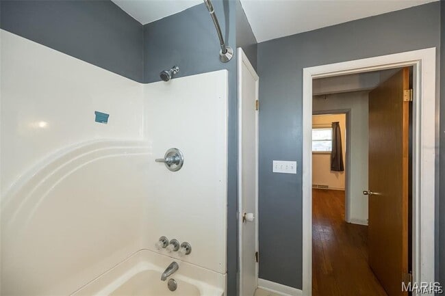 Building Photo - 405 N Moore St