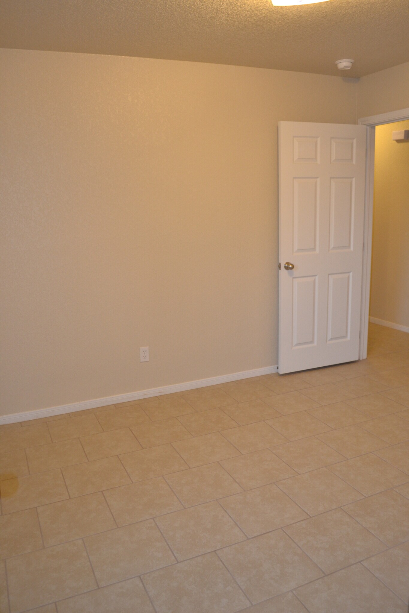 Master Bedroom - 220 Ryan Cir Apt B