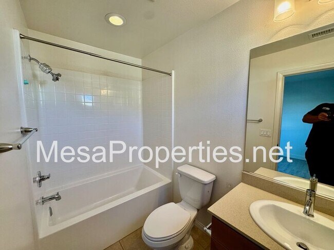 Building Photo - 340 N Fenimore Ave