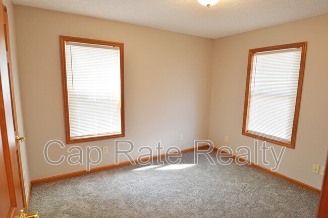 Building Photo - 2473 Renwood Pl