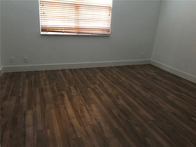 Building Photo - 1489 Barcelona Way