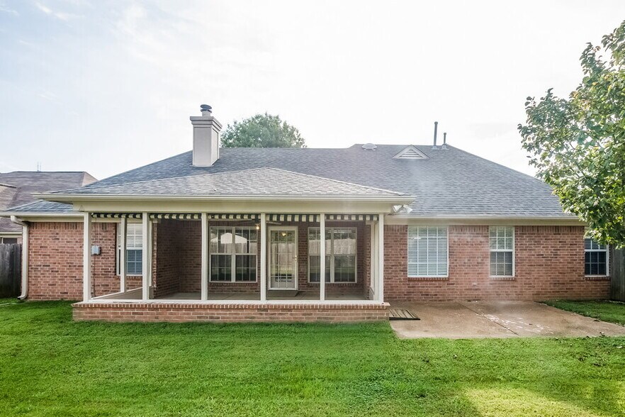 Building Photo - 5041 Thornebrook Cove
