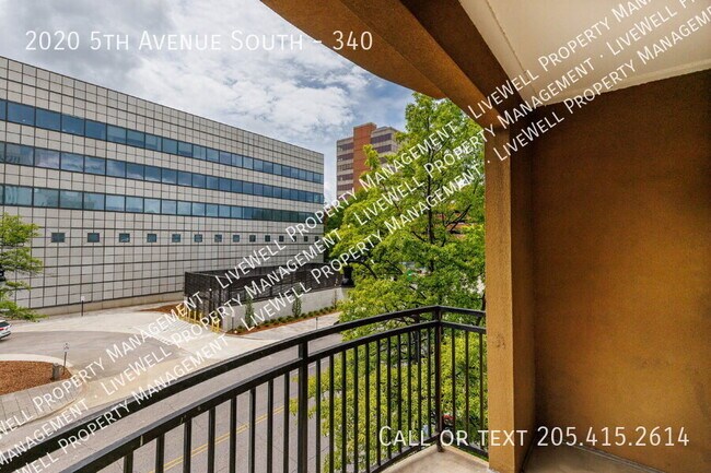 Building Photo - 2020 5th Ave S