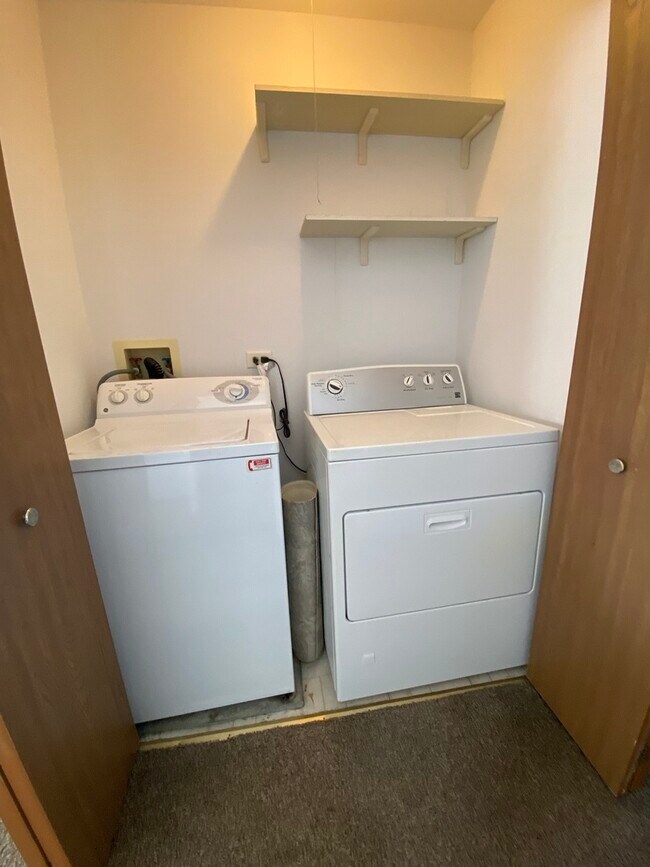 Building Photo - 2203 Rossiter Pkwy