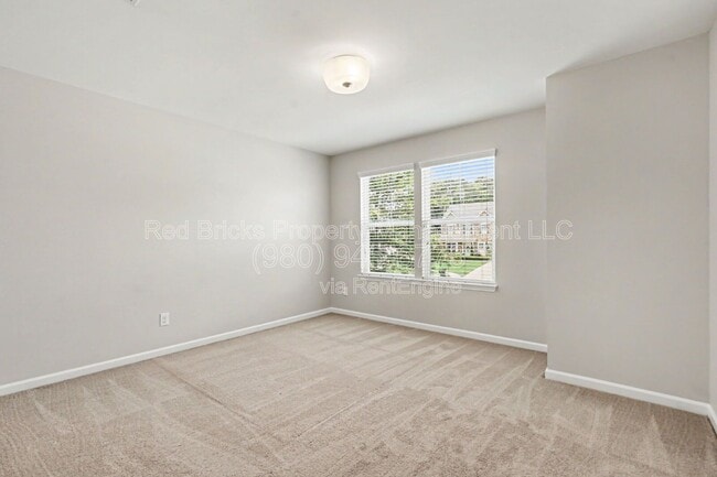 Building Photo - 3527 Arnica Ct