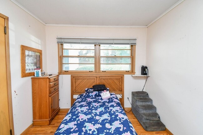 Building Photo - Spacious Central Sioux Falls Home with Ent...