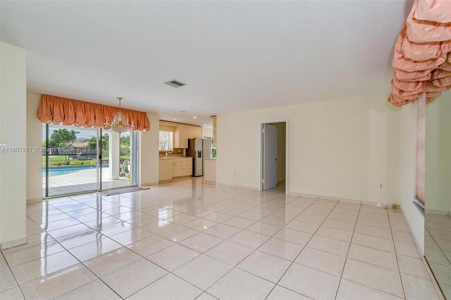 Building Photo - 9270 SW 15th St