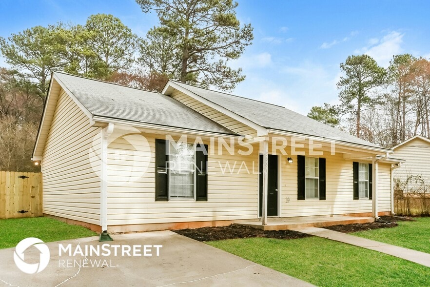 Building Photo - 305 Barr Cir