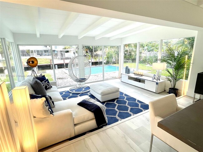 Building Photo - 2424 Tortugas Ln