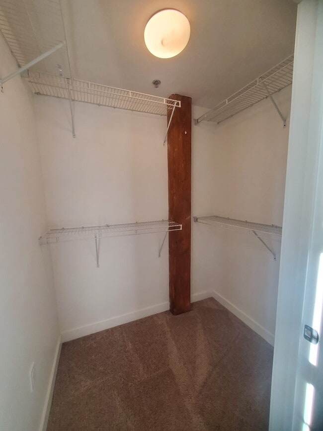 Building Photo - 48 Water St