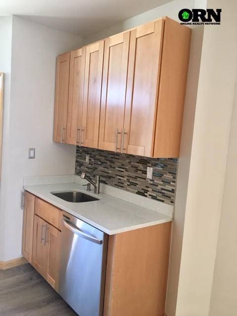 Building Photo - 54-38 Nurge Ave