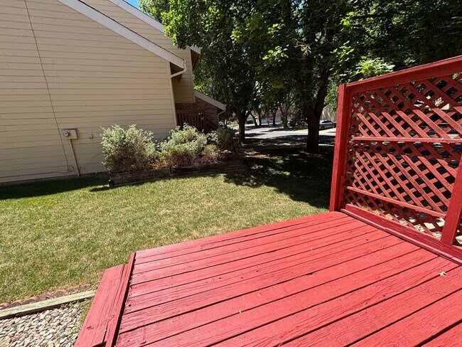 Building Photo - Comfortable Townhome Living in Southwest Fort Collins