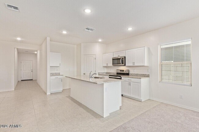Building Photo - 16663 W Christy Dr