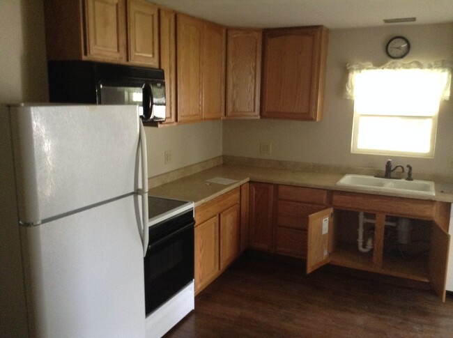 Appliances pictured are included. - 24 N K St