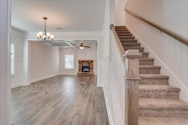 Building Photo - 528 Fermoy Ln