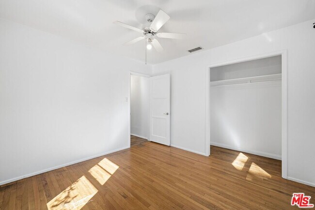 Building Photo - 14529 Greenleaf St