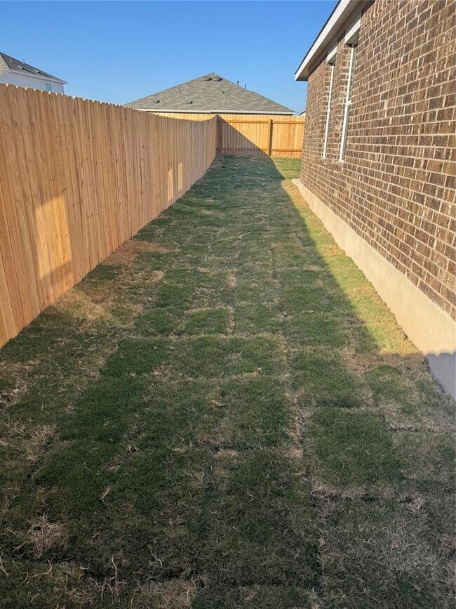 Building Photo - 117 Donnington Dr