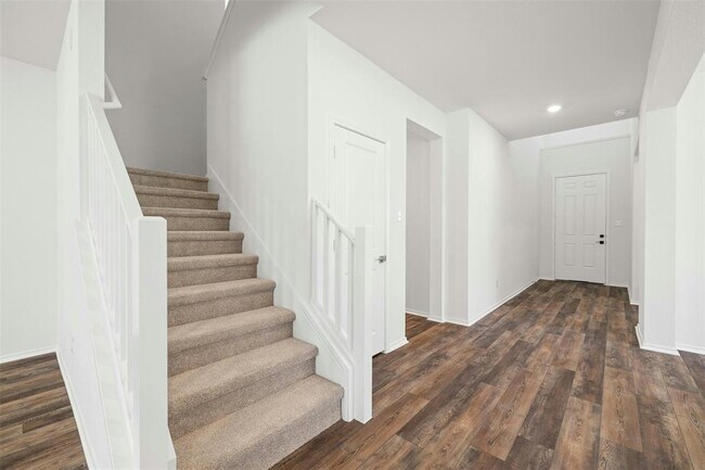 Building Photo - 3643 Sorriso Ln