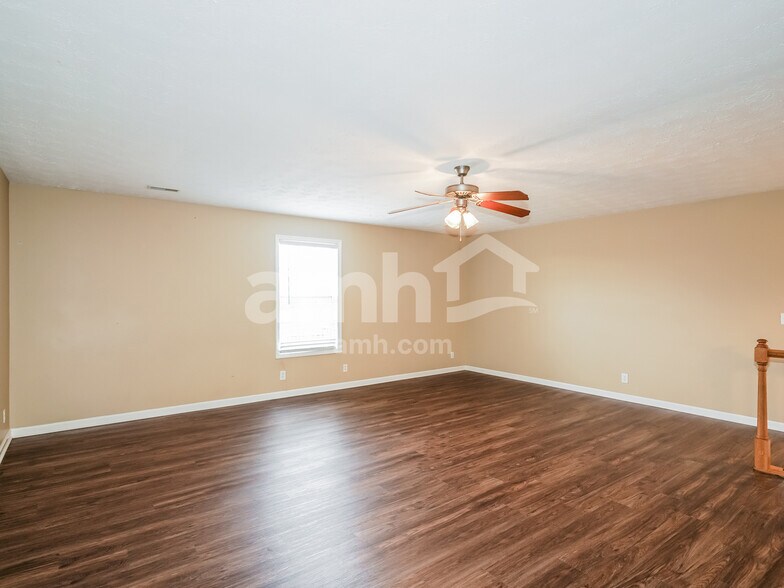 Building Photo - 2740 N Whitfield Rd