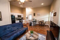 Building Photo - 121 Douglas Way St