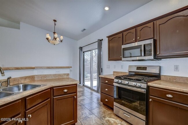 Building Photo - 6815 E Kilkenny Pl