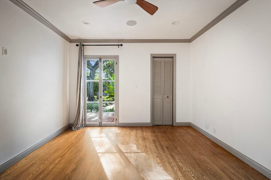 Building Photo - 1169 S Sierra Bonita Ave
