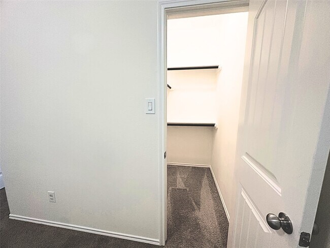 Building Photo - 8218 Nagy Hill St