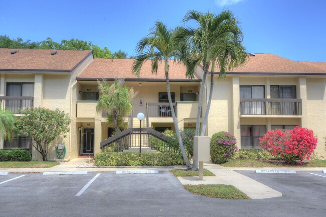 Building Photo - 5087 Oakhill Ln