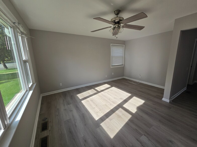 Building Photo - 804 Old Town Dr
