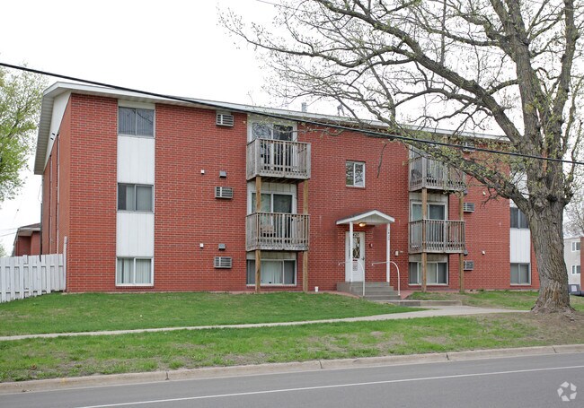 Building Photo - Prairie Home Apartments
