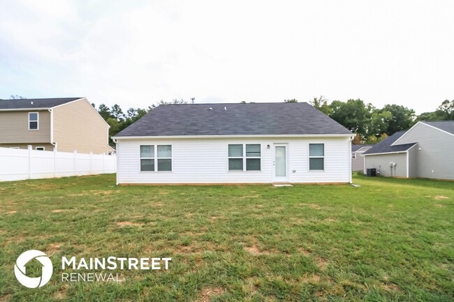 Building Photo - 173 Konnoak Village Cir