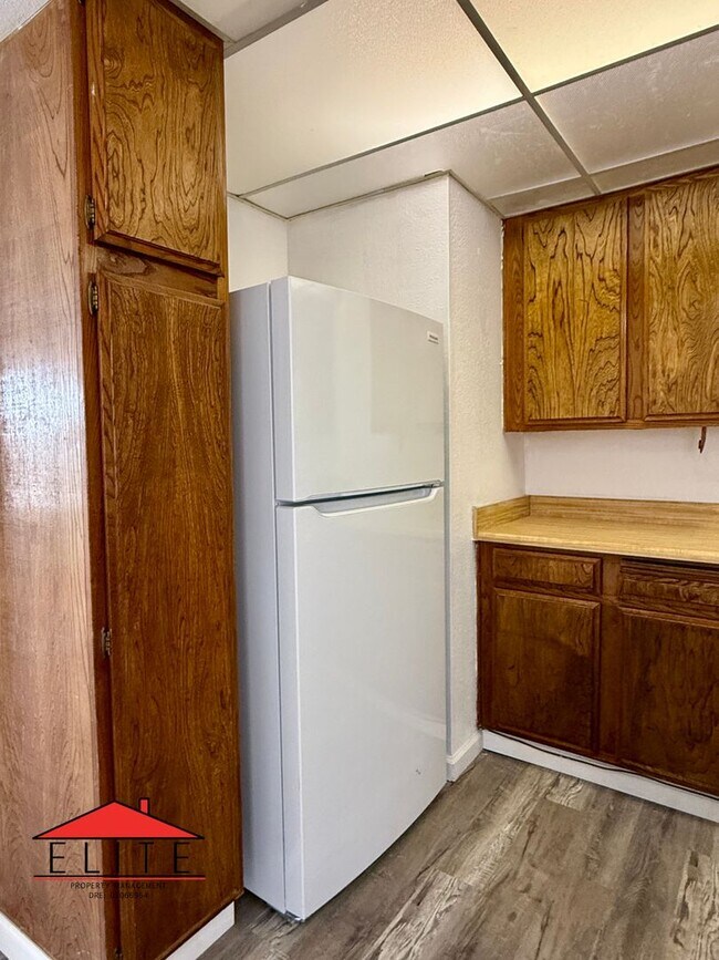 Building Photo - AVAILABLE NOW!! 1/2 OFF FIRST MONTH"S RENT!