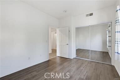Building Photo - 9610 Zelzah Ave