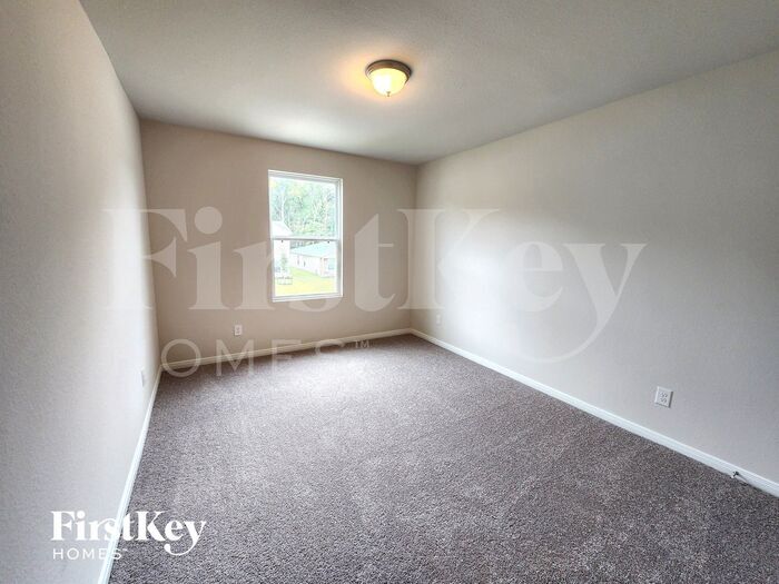 Building Photo - 10083 Cerritos dr