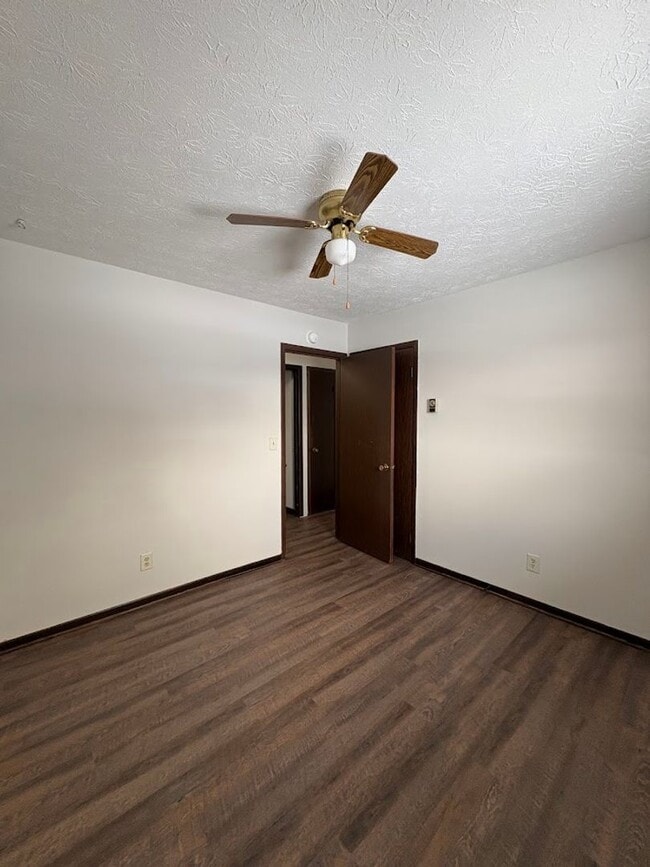 Building Photo - 74 Briarcliff Ave