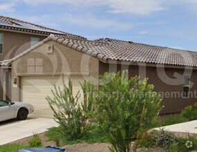 Building Photo - 11235 S Weismann Dr