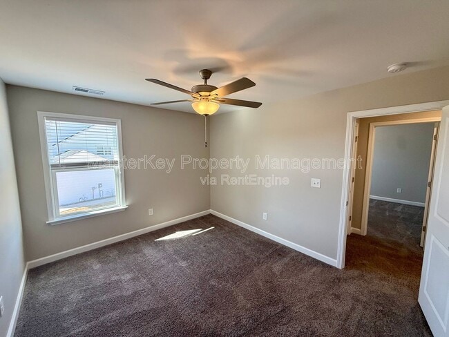 Building Photo - 75 N Clearbrook Ct