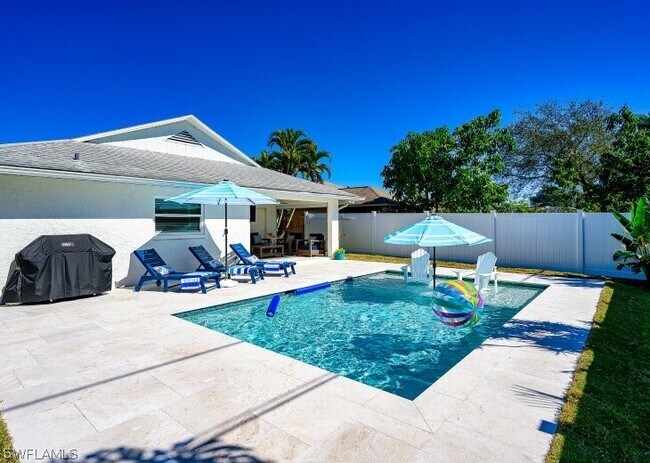 Building Photo - 760 106th Ave N