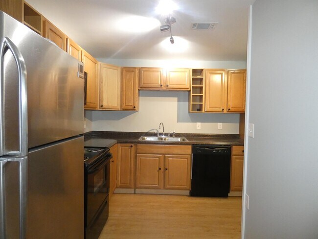 Building Photo - 88 Carriage Hill Dr