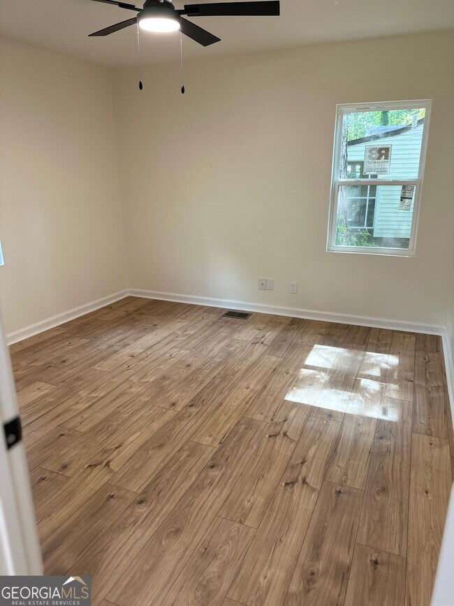 Building Photo - 3589 Orchard Cir