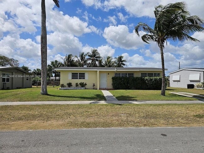 Building Photo - 1430 NW 10th St