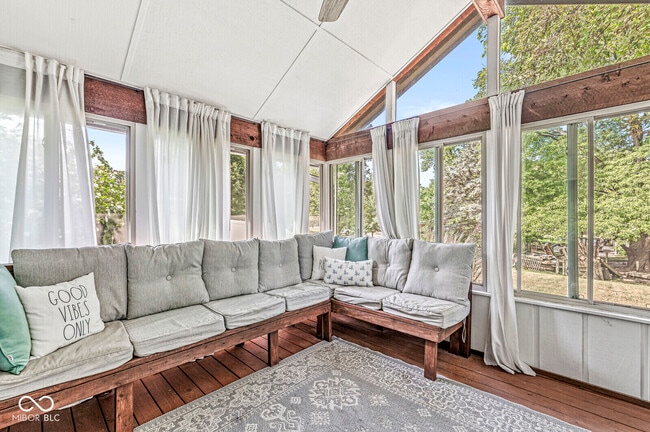 Building Photo - 6542 Kingman Dr