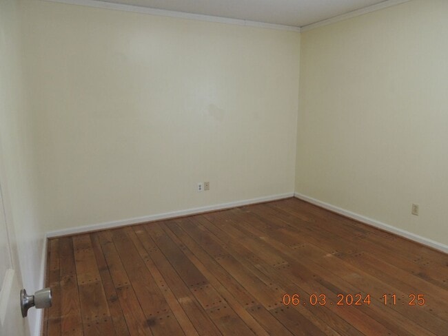 Building Photo - 102 Epworth Dr