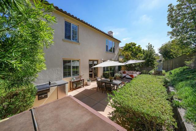 Building Photo - 15586 New Park Terrace