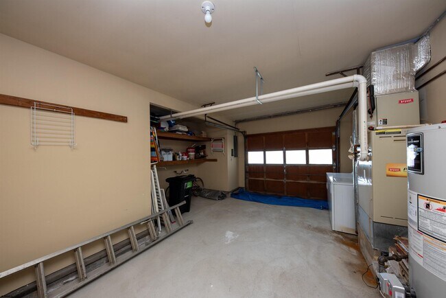 Building Photo - 3201 Bayland Dr