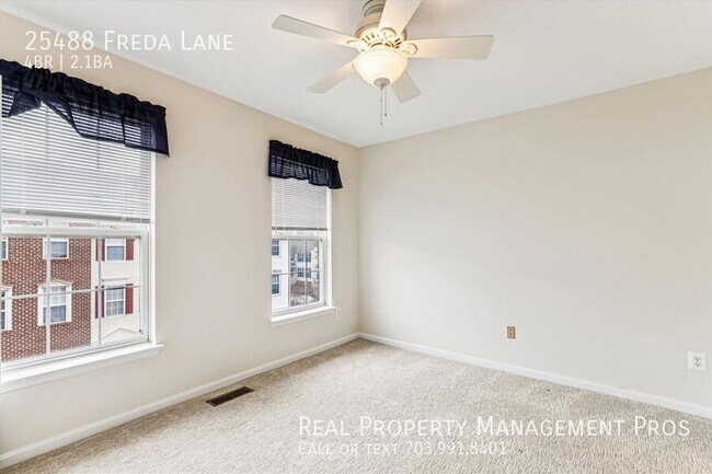 Building Photo - 25488 Freda Ln