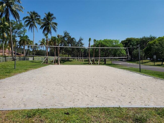 Building Photo - 701 Lyons Rd